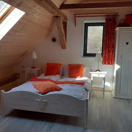 Farkasdombi Panzio Bed & Breakfast