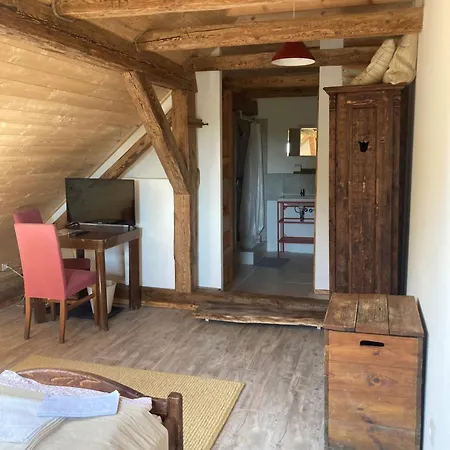 Bed & Breakfast Farkasdombi Panzio *
