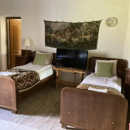 Farkasdombi Panzio فندق مبيت وإفطار